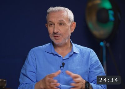 Despre Cele 2 faze ale relației: cucerirea și construcția